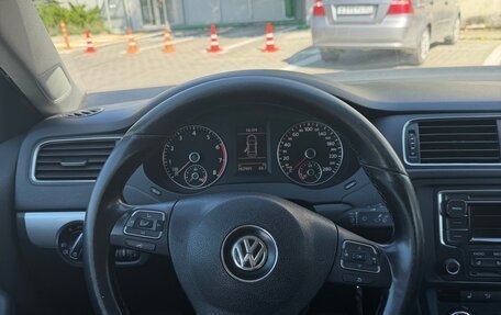 Volkswagen Jetta VI, 2013 год, 1 100 000 рублей, 17 фотография