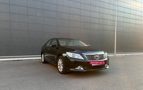 Toyota Camry, 2013 год, 1 990 000 рублей, 2 фотография