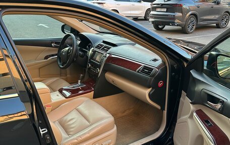 Toyota Camry, 2013 год, 1 990 000 рублей, 12 фотография