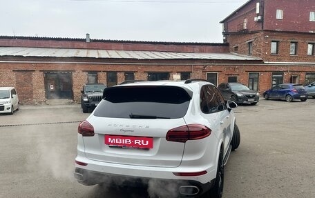 Porsche Cayenne III, 2015 год, 3 950 000 рублей, 2 фотография