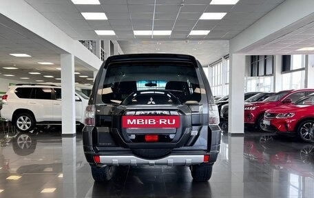 Mitsubishi Pajero IV, 2015 год, 2 495 000 рублей, 4 фотография