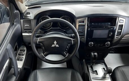 Mitsubishi Pajero IV, 2015 год, 2 495 000 рублей, 10 фотография