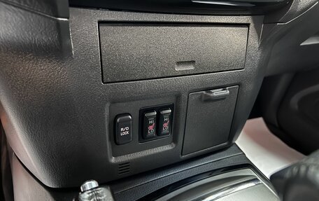 Mitsubishi Pajero IV, 2015 год, 2 495 000 рублей, 17 фотография