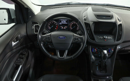 Ford Kuga III, 2017 год, 1 799 000 рублей, 11 фотография
