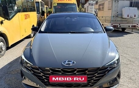 Hyundai Elantra, 2021 год, 1 920 000 рублей, 1 фотография