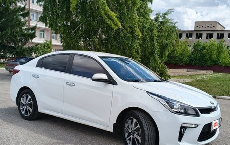 KIA Rio IV, 2019 год, 1 390 000 рублей, 2 фотография