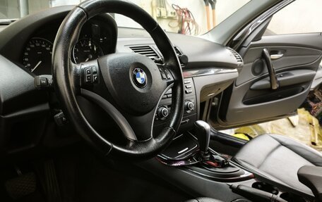 BMW 1 серия, 2008 год, 800 000 рублей, 12 фотография