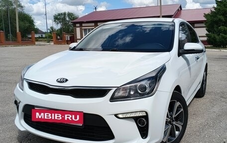 KIA Rio IV, 2019 год, 1 390 000 рублей, 3 фотография
