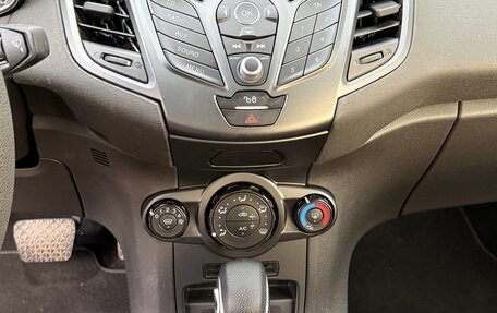 Ford Fiesta, 2019 год, 900 000 рублей, 10 фотография