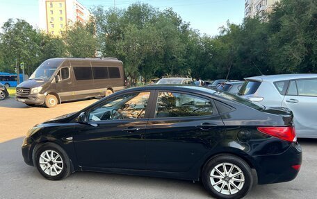 Hyundai Solaris II рестайлинг, 2013 год, 550 000 рублей, 5 фотография
