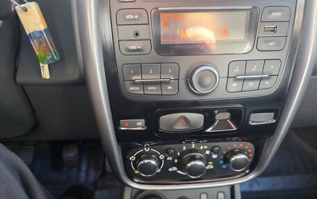 Renault Duster I рестайлинг, 2013 год, 950 000 рублей, 16 фотография