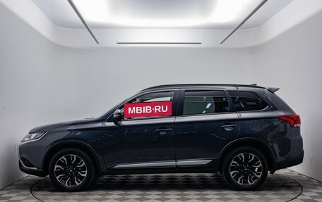Mitsubishi Outlander III рестайлинг 3, 2021 год, 2 145 000 рублей, 9 фотография