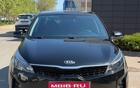 KIA Rio IV, 2021 год, 1 750 000 рублей, 1 фотография