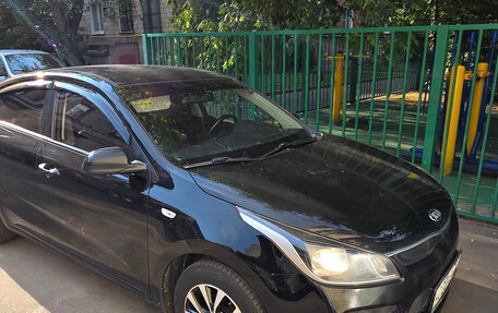 KIA Rio IV, 2017 год, 890 000 рублей, 2 фотография