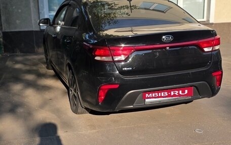 KIA Rio IV, 2017 год, 890 000 рублей, 5 фотография