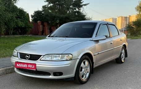 Opel Vectra B рестайлинг, 2000 год, 297 000 рублей, 1 фотография