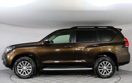 Toyota Land Cruiser Prado 150 рестайлинг 2, 2018 год, 5 347 000 рублей, 9 фотография