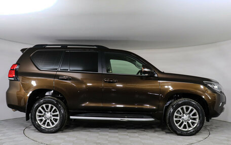 Toyota Land Cruiser Prado 150 рестайлинг 2, 2018 год, 5 347 000 рублей, 5 фотография