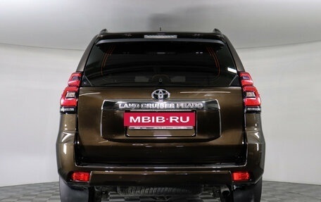 Toyota Land Cruiser Prado 150 рестайлинг 2, 2018 год, 5 347 000 рублей, 7 фотография