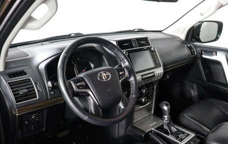 Toyota Land Cruiser Prado 150 рестайлинг 2, 2018 год, 5 347 000 рублей, 11 фотография