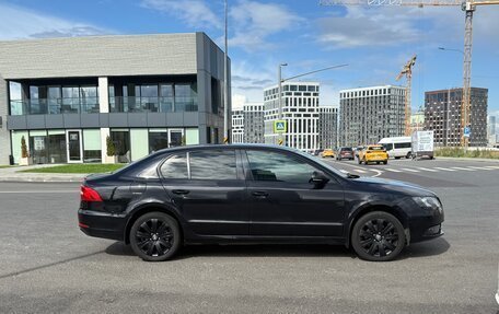 Skoda Superb III рестайлинг, 2013 год, 1 600 000 рублей, 24 фотография