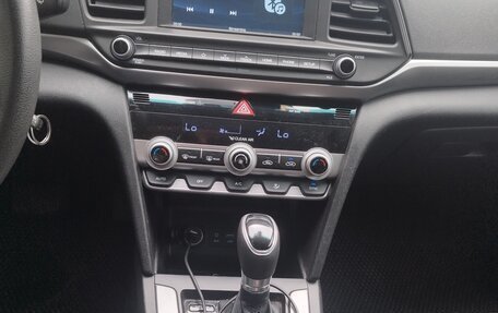 Hyundai Elantra VI рестайлинг, 2020 год, 1 650 000 рублей, 5 фотография