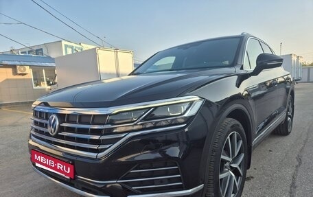 Volkswagen Touareg III, 2020 год, 4 215 000 рублей, 3 фотография