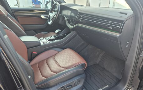 Volkswagen Touareg III, 2020 год, 4 215 000 рублей, 23 фотография