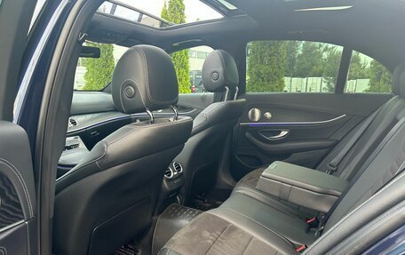 Mercedes-Benz E-Класс, 2021 год, 4 650 000 рублей, 8 фотография