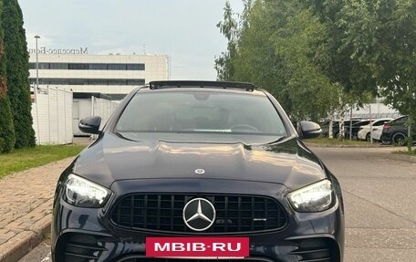 Mercedes-Benz E-Класс, 2021 год, 4 650 000 рублей, 2 фотография