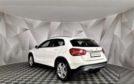 Mercedes-Benz GLA, 2016 год, 1 745 000 рублей, 4 фотография