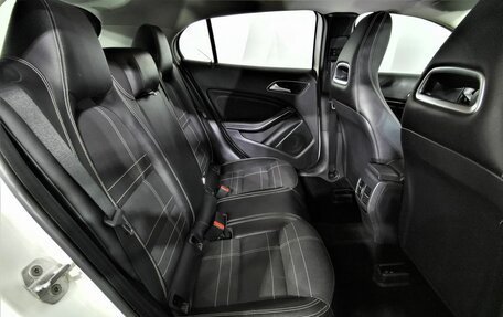 Mercedes-Benz GLA, 2016 год, 1 745 000 рублей, 15 фотография