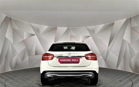 Mercedes-Benz GLA, 2016 год, 1 745 000 рублей, 8 фотография
