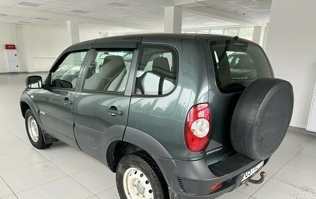 Chevrolet Niva I рестайлинг, 2018 год, 680 000 рублей, 2 фотография