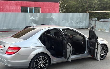 Mercedes-Benz C-Класс, 2008 год, 930 000 рублей, 8 фотография