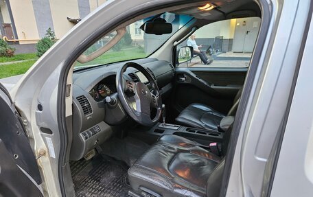 Nissan Navara (Frontier), 2008 год, 850 000 рублей, 7 фотография