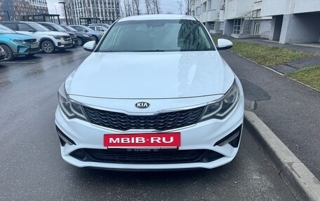 KIA Optima IV, 2018 год, 1 600 000 рублей, 10 фотография