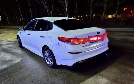 KIA Optima IV, 2018 год, 1 600 000 рублей, 11 фотография