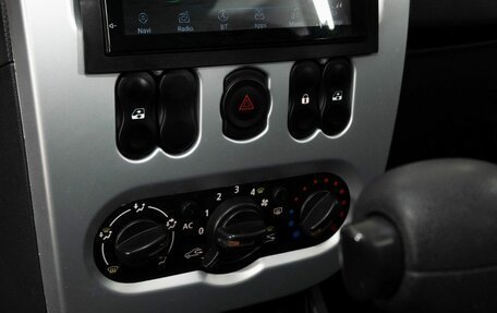 Renault Sandero I, 2013 год, 698 000 рублей, 11 фотография