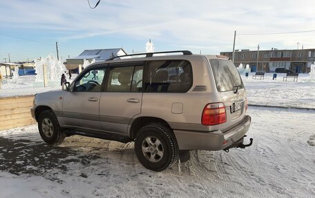 Toyota Land Cruiser 100 рестайлинг 2, 2002 год, 960 000 рублей, 6 фотография