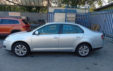 Volkswagen Jetta VI, 2009 год, 790 000 рублей, 3 фотография
