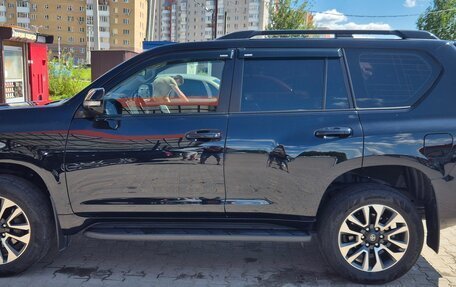 Toyota Land Cruiser Prado 150 рестайлинг 2, 2021 год, 5 700 000 рублей, 6 фотография