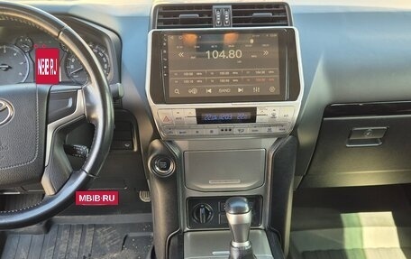 Toyota Land Cruiser Prado 150 рестайлинг 2, 2021 год, 5 700 000 рублей, 7 фотография