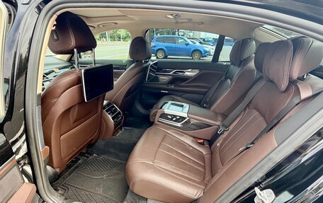 BMW 7 серия, 2017 год, 3 800 000 рублей, 9 фотография