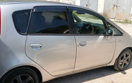 Mitsubishi Colt VI рестайлинг, 2003 год, 347 000 рублей, 4 фотография