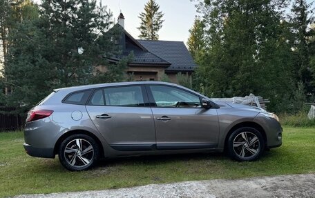 Renault Megane III, 2011 год, 690 000 рублей, 4 фотография