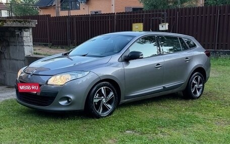 Renault Megane III, 2011 год, 690 000 рублей, 2 фотография