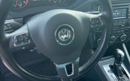 Volkswagen Jetta VI, 2013 год, 1 050 000 рублей, 10 фотография