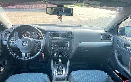 Volkswagen Jetta VI, 2013 год, 1 050 000 рублей, 9 фотография