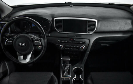 KIA Sportage IV рестайлинг, 2021 год, 2 385 000 рублей, 16 фотография